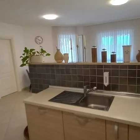 Rubin Apartment *